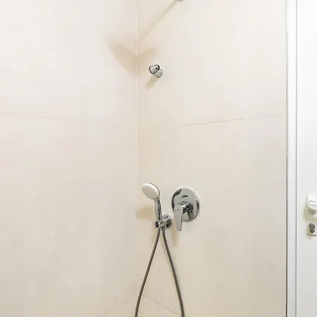 Asparuh 1br In The Great Center Plovdiv